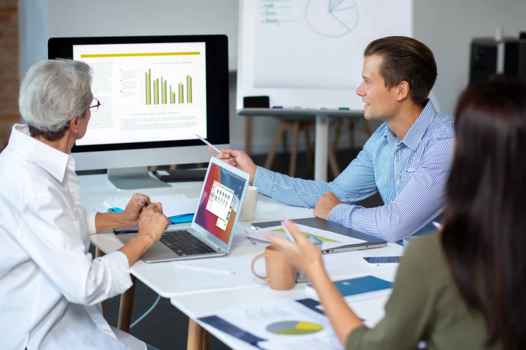 La importancia del análisis de datos en el marketing digital: ¿Cómo tomar decisiones informadas para impulsar el éxito?, MoodWebs, marketing digital, análisis de datos, posicionamiento web, posicionamiento SEO, redes sociales