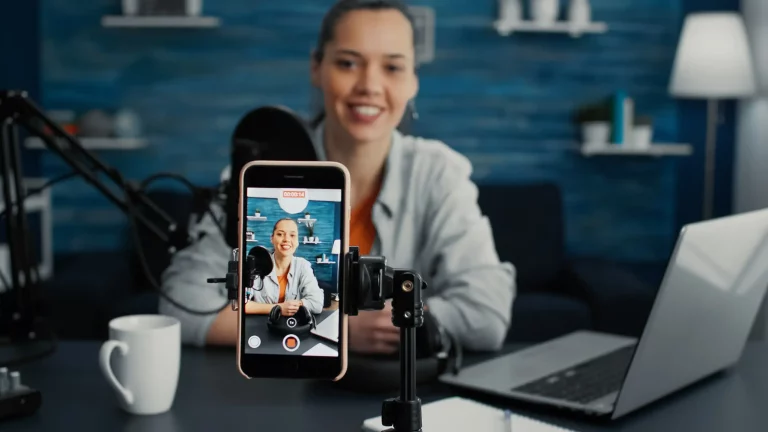 El poder del marketing de contenidos audiovisuales: podcast y webinar, marketing digital, redes sociales, podcast, webinar, MoodWebs